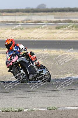 media/Sep-07-2024-Pacific Track Time (Sat) [[9bb89f5e83]]/B group/Phone Wall Papers 920am/